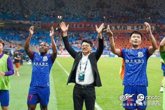 在戏中饰演宋浩父亲的王砚辉，此次还有《落地生》《荞麦疯长》两部作品也一道入围了上影节亚洲新人奖